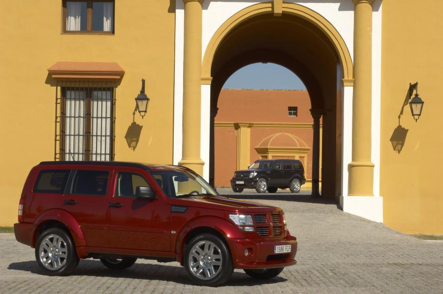  Dodge Nitro 2007 года  (фото 32 из 152)
